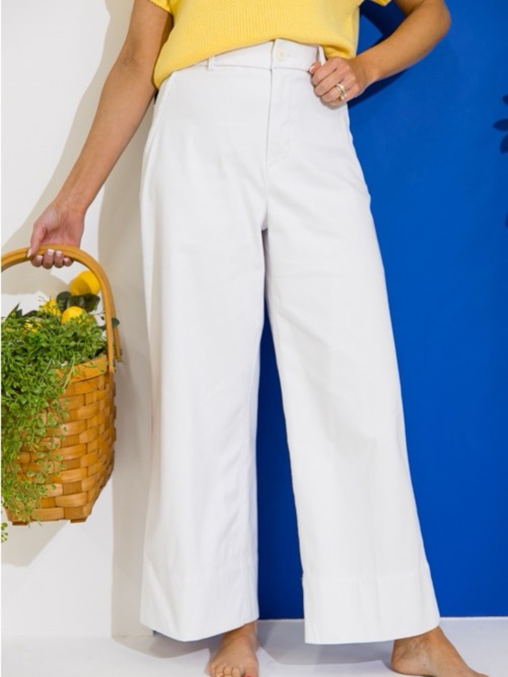 NWT Spanx Stretch Twill Crop Wide Leg 2.0 - Vivid White Small New